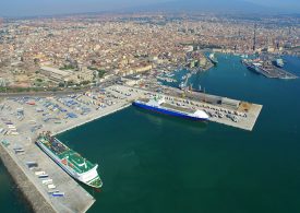 Gli effetti della pandemia in Sicilia, passeggeri dimezzati e lieve calo merci