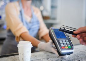 Boom cashless nel turismo e ristorazione, +46% in un anno